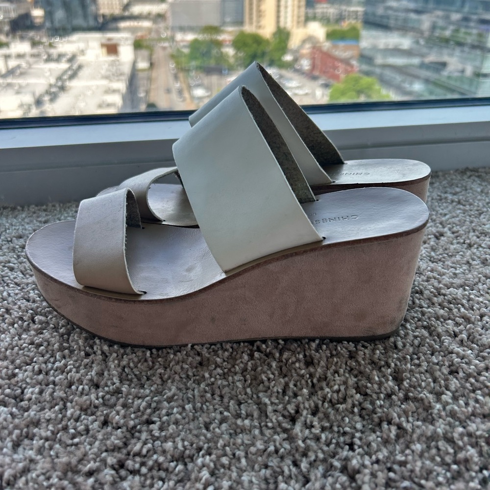 Chinese laundry nude and white wedge